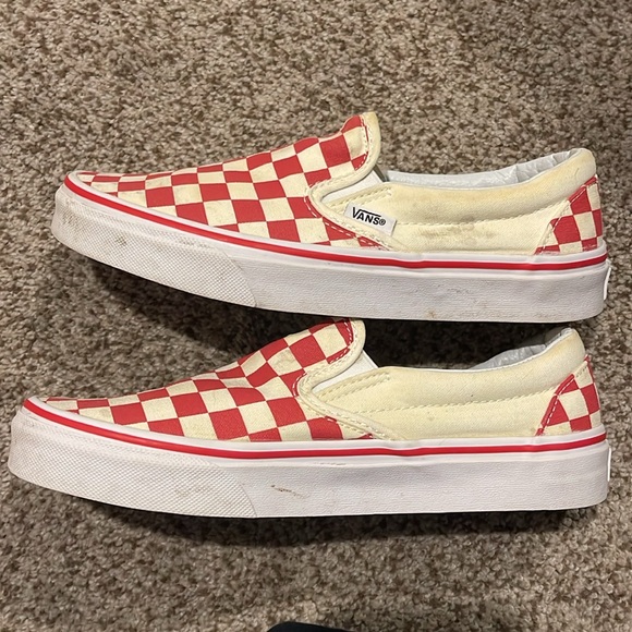 Classic Slip-on Red & White Checkered Vans - Picture 4 of 9